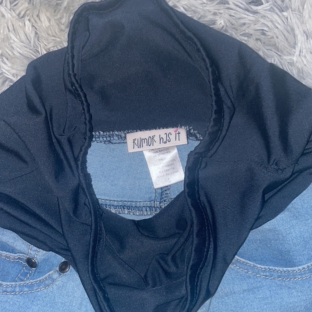 A pair of maternity shorts size S - Picture 10 of 12